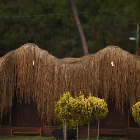 호텔 Pine & Luxury Concept 올루데니스