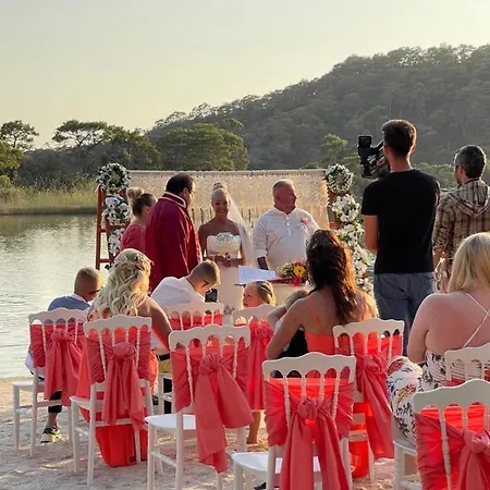 Szálloda Pine & Luxury Concept